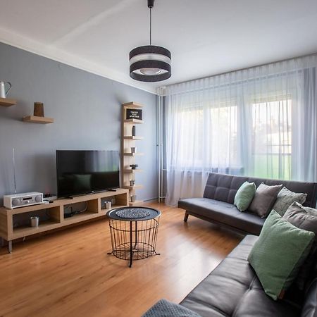 Center Home Apartman Орошхаза Экстерьер фото